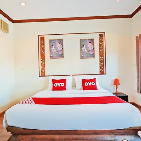 Oyo 1117 Phuket Airport Suites Thalang Bagian luar foto