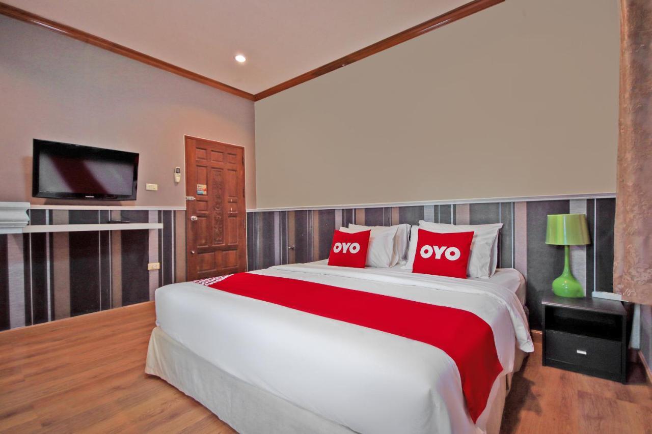 Oyo 1117 Phuket Airport Suites Thalang Bagian luar foto