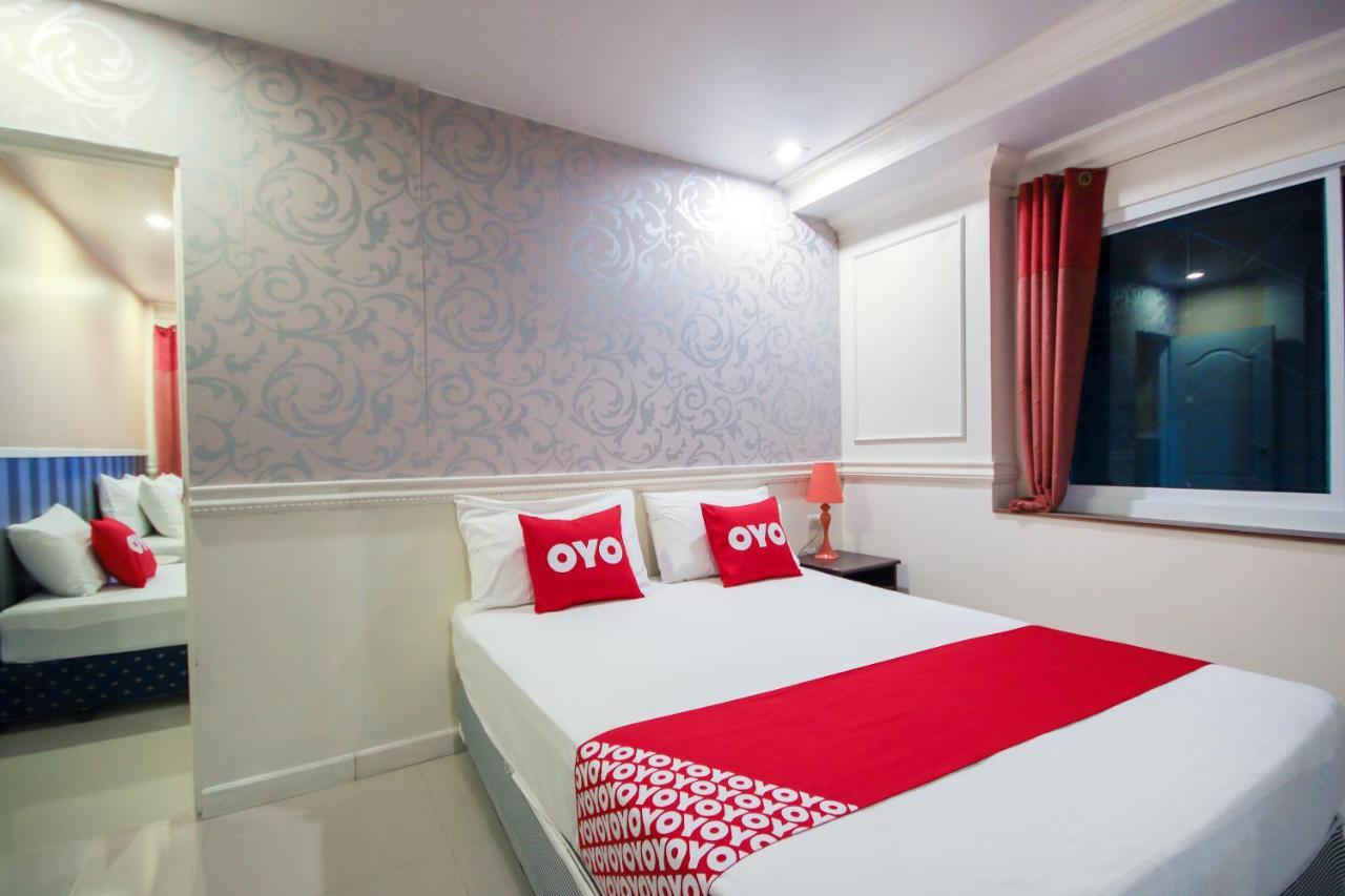 Oyo 1117 Phuket Airport Suites Thalang Bagian luar foto