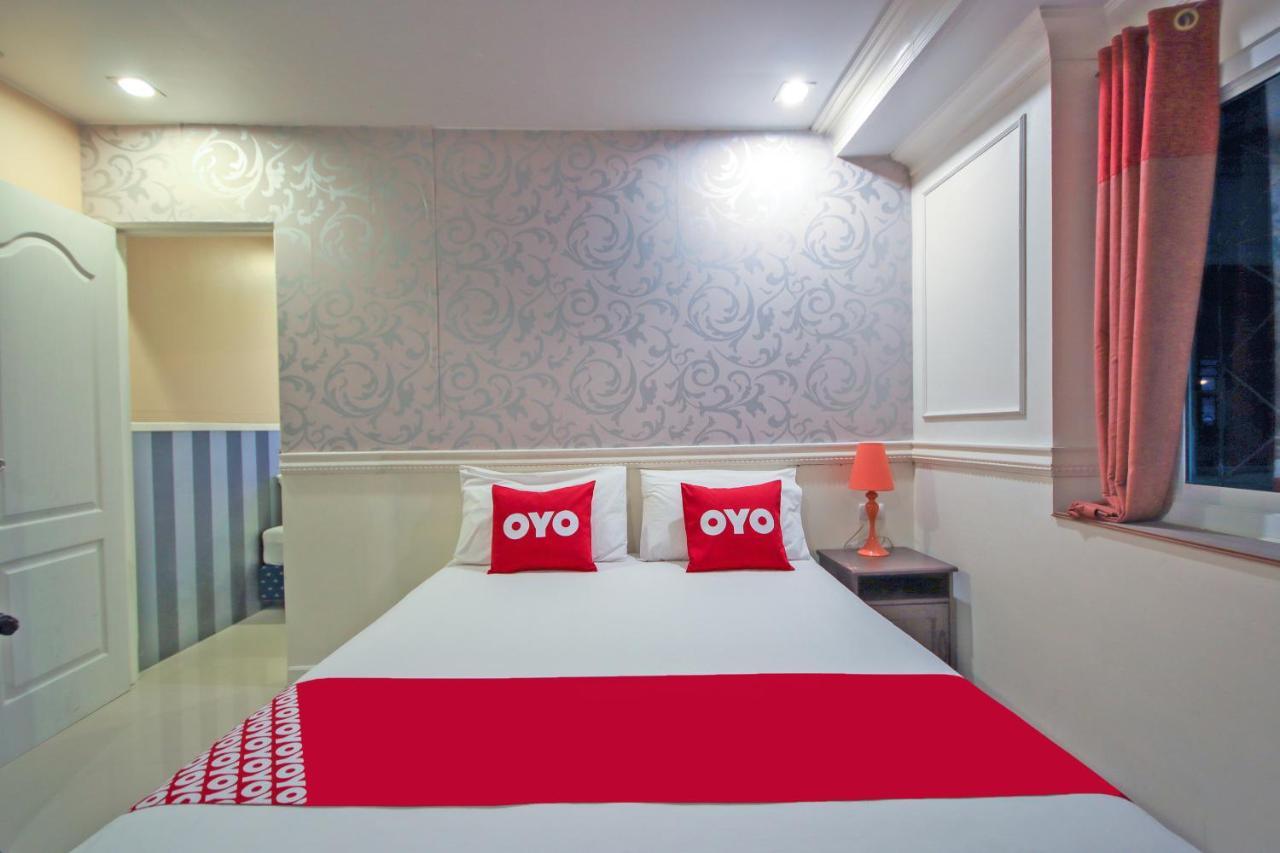 Oyo 1117 Phuket Airport Suites Thalang Bagian luar foto